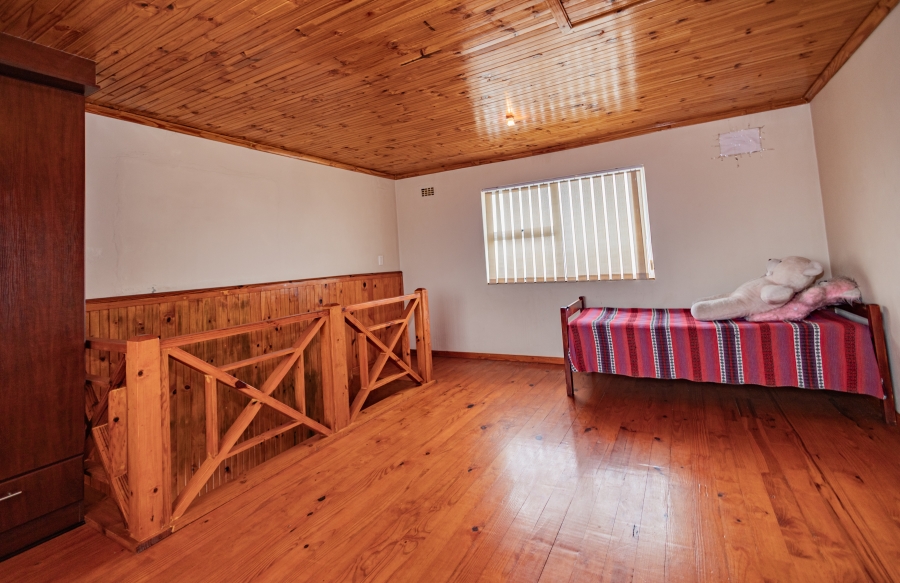 4 Bedroom Property for Sale in Strandfontein Village Western Cape